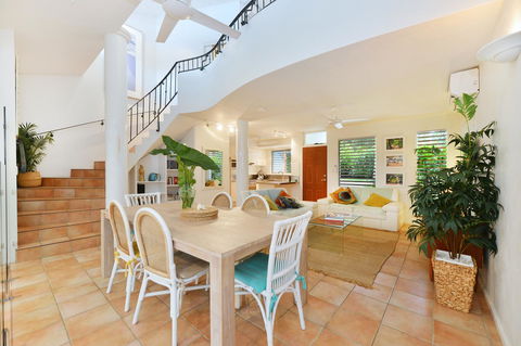 [ ANDY'S BEACH HOUSE ] - Accommodation Noosa 10