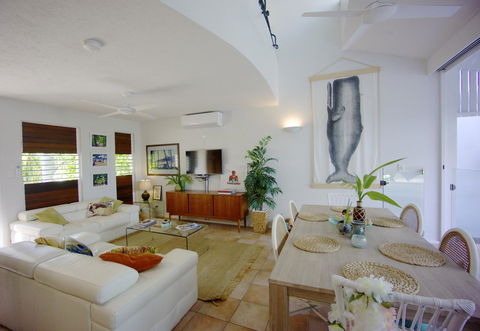 [ ANDY'S BEACH HOUSE ] - Accommodation Noosa 34