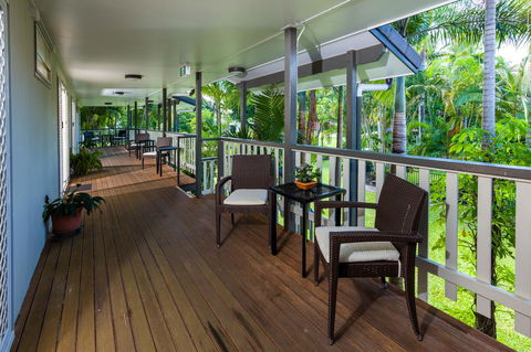 King Reef Resort - Accommodation Noosa 2