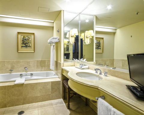 Stamford Plaza Brisbane - Accommodation Noosa 10