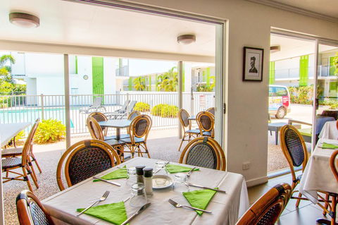 Mackay Oceanside Central Hotel Official - Accommodation Noosa 4