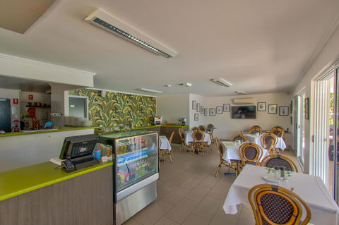 Mackay Oceanside Central Hotel Official - Accommodation Noosa 14