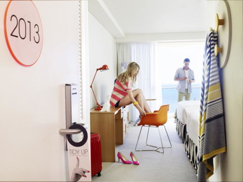 QT Gold Coast - Accommodation Noosa 38
