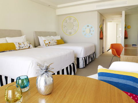 QT Gold Coast - Accommodation Noosa 9