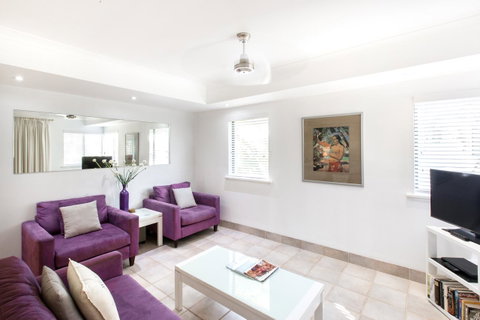 Bermuda Villas - Accommodation Noosa 8