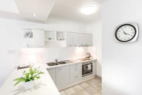Bermuda Villas - Accommodation Noosa 7