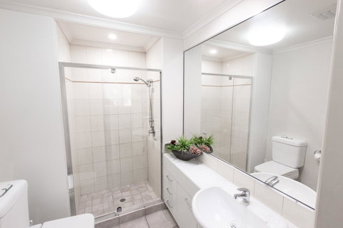 Bermuda Villas - Accommodation Noosa 9