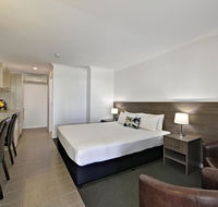 Smart Motels Bert Hinkler - Accommodation Noosa