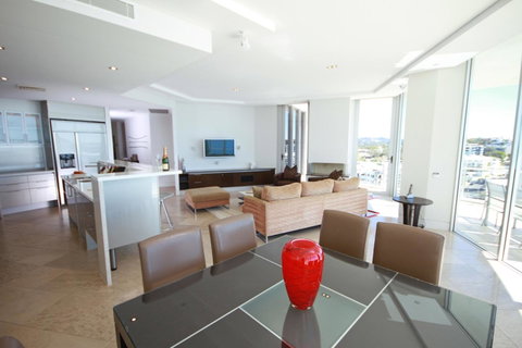 Oceans Mooloolaba - Accommodation Noosa 25