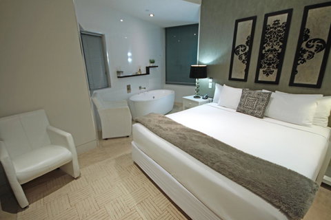 Oceans Mooloolaba - Accommodation Noosa 21