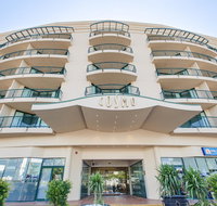 Central Cosmo Apartment Hotel - Accommodation Noosa