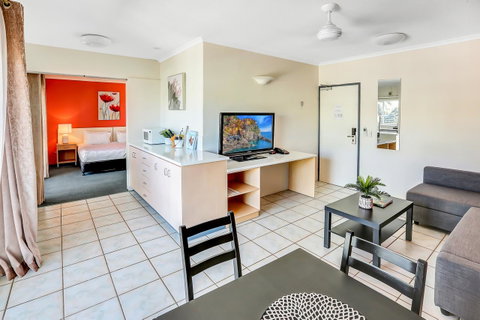 Coral Tree Inn - Accommodation Noosa 25