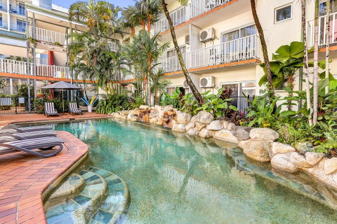 Coral Tree Inn - Accommodation Noosa 24