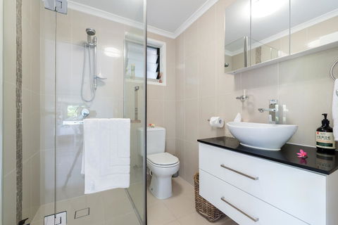 Private Guest Suite High On Currumbin Hill - Accommodation Noosa 12