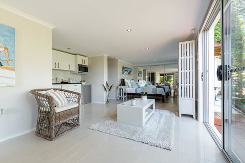 Private Guest Suite High On Currumbin Hill - Accommodation Noosa 9