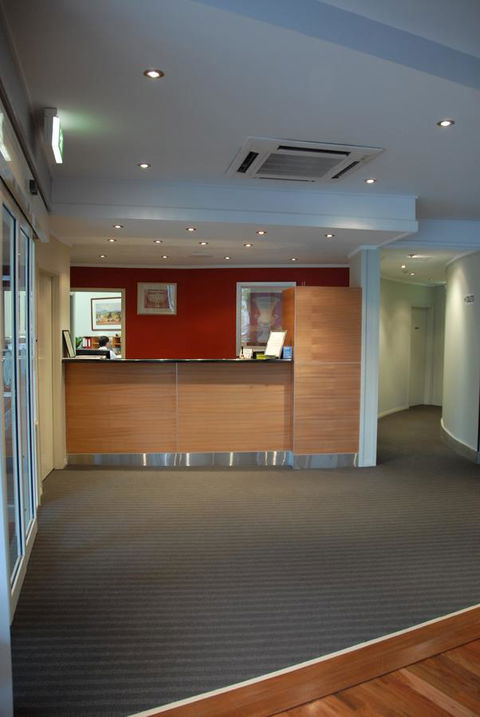 Madison Tower Mill Hotel - Accommodation Noosa 3