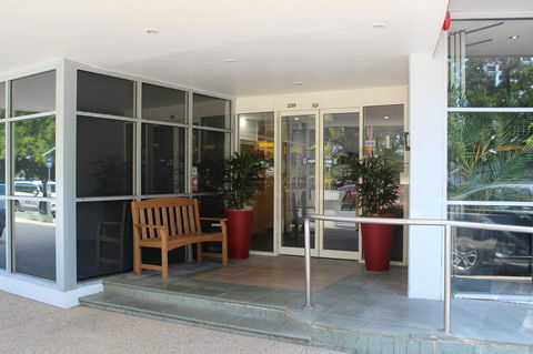 Madison Tower Mill Hotel - Accommodation Noosa 1