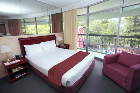 Madison Tower Mill Hotel - Accommodation Noosa 4