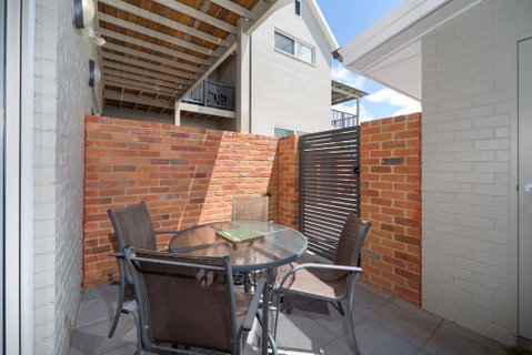 Waterstreet Apartment - Accommodation Noosa 1