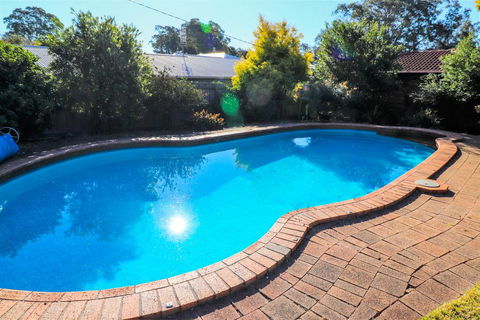 Wemberley Lakehouse - Accommodation Noosa 1