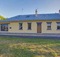 Whites Corner - Accommodation Noosa