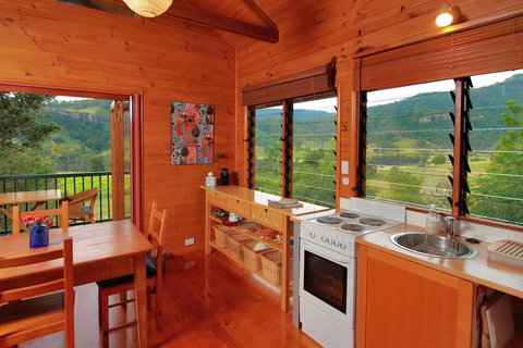 Worendo Cottages - Accommodation Noosa 2