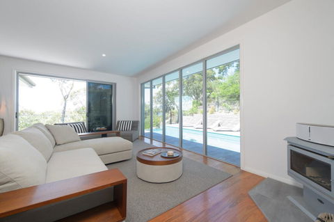 YARINGA - Retreat Style Accomodation With Swimming Pool - Accommodation Noosa 0