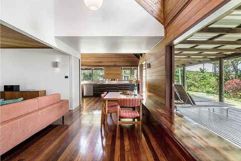 Your Luxury Escape - Cedar View - Accommodation Noosa 1