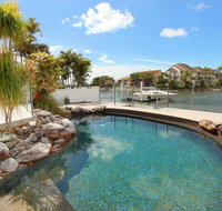 Yulunga 20 - 4 BDRM Canal Home with Pool - Accommodation Noosa