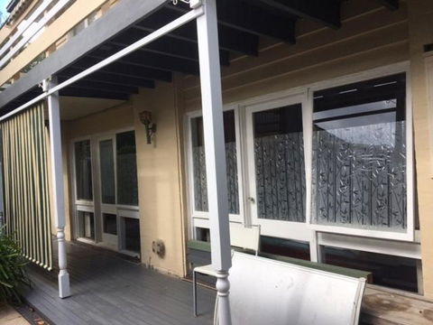 A2, 9A In The East Suburb - Accommodation Noosa 0