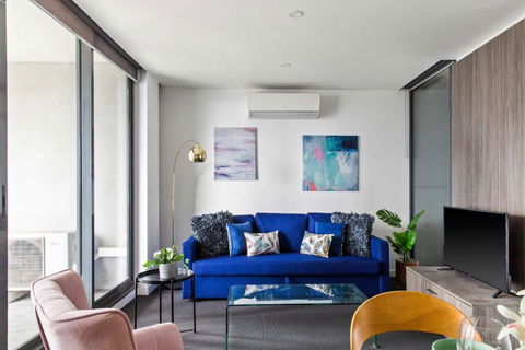 A Cozy 2BR Apt Next To Southern Cross FREE Parking - Accommodation Noosa 1