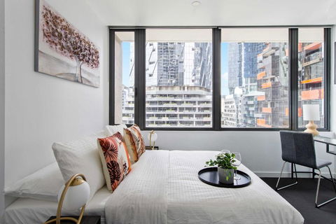 A Cozy 2BR Apt Next To Southern Cross FREE Parking - Accommodation Noosa 3