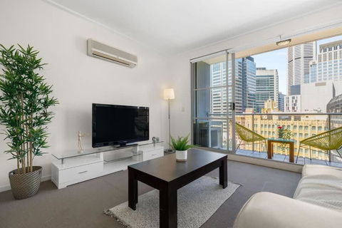 A Stylish Apt City Views Next To Darling Harbour - Accommodation Noosa 0
