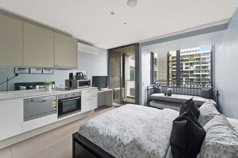A Stylish Studio Right Next To Southern Cross - Accommodation Noosa 0