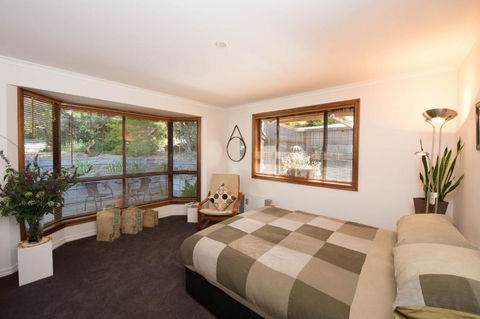 A Suite Spot In The Hills - Accommodation Noosa 0