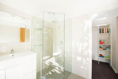 A Suite Spot In The Hills - Accommodation Noosa 3