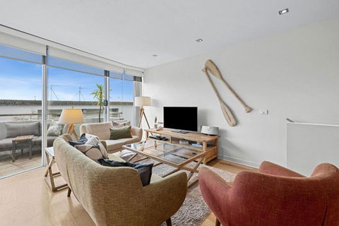 A Touch Of Class - Accommodation Noosa 2