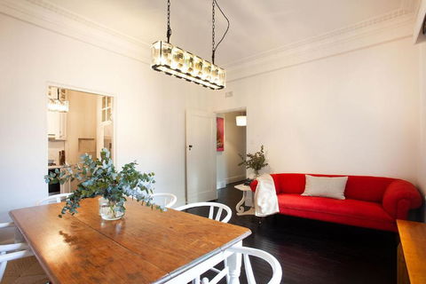 A Touch Of Pink, Bellevue Hill IH - Accommodation Noosa 4
