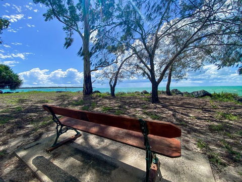 A Yearenda - Water Views -3BR - Steps To The Beach - Accommodation Noosa 1