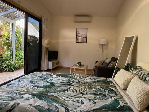 Absolute Beach Front - Accommodation Noosa 3