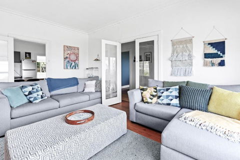 Absolute Beachfront Views Apollo Bay - Accommodation Noosa 1