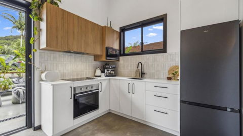 Accessible With Style! Sleeps 4, Pet - Friendly - Accommodation Noosa 4