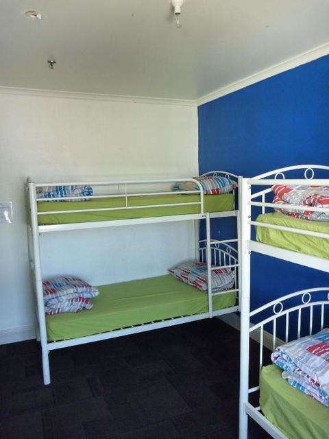 Adelaide Travellers Inn Backpackers Hostel - Accommodation Noosa 2