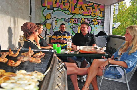 Adelaide Travellers Inn Backpackers Hostel - Accommodation Noosa 0