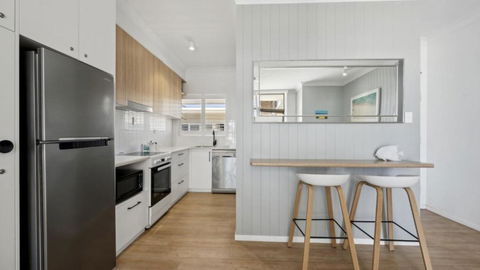 Affordable, Pool, Spa, Beach, Sleeps 5 - Accommodation Noosa 3