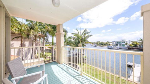 Air Conditioned Pet Friendly Canal Home With Wifi - Accommodation Noosa 0