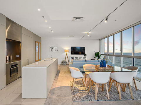 Air On Broadbeach - Accommodation Noosa 2
