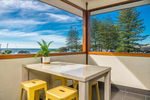 A Perfect Stay - Quiksilver Apartments The Pass - Accommodation Noosa 1