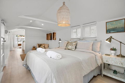 A Perfect Stay - The Boat House - Accommodation Noosa 0