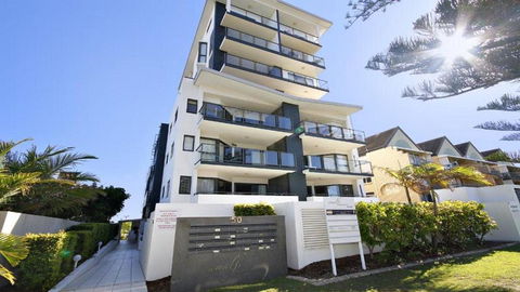 Amalfi Unit 11 Above All Else 50 King Street - Accommodation Noosa 3
